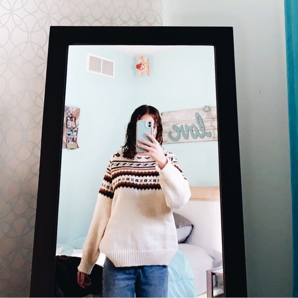 Meet your Posher, Cindy - Picture 2 of 2